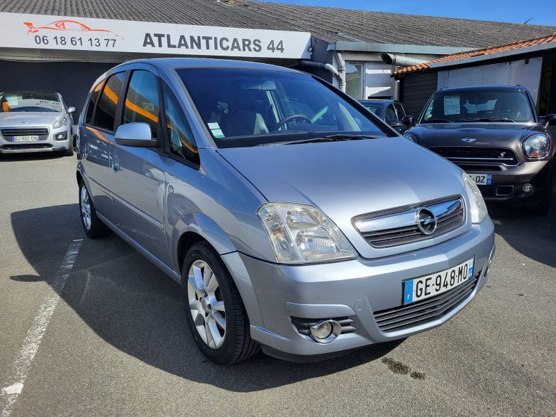 OPEL MERIVA A MONOSPACE 2007. Depuis plus de trois décennies, Auto Dakar construit sa réputation sur la confiance et l'excellence opérationnelle. Nous sommes fiers d'accompagner des milliers de familles et d'entreprises dans leurs projets de mobilité avec professionnalisme et intégrité.