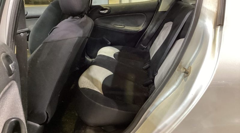 PEUGEOT 206+ 1.1E 60CH URBAN 2010. Conseils d'experts chez Auto Dakar pour choisir le véhicule parfait