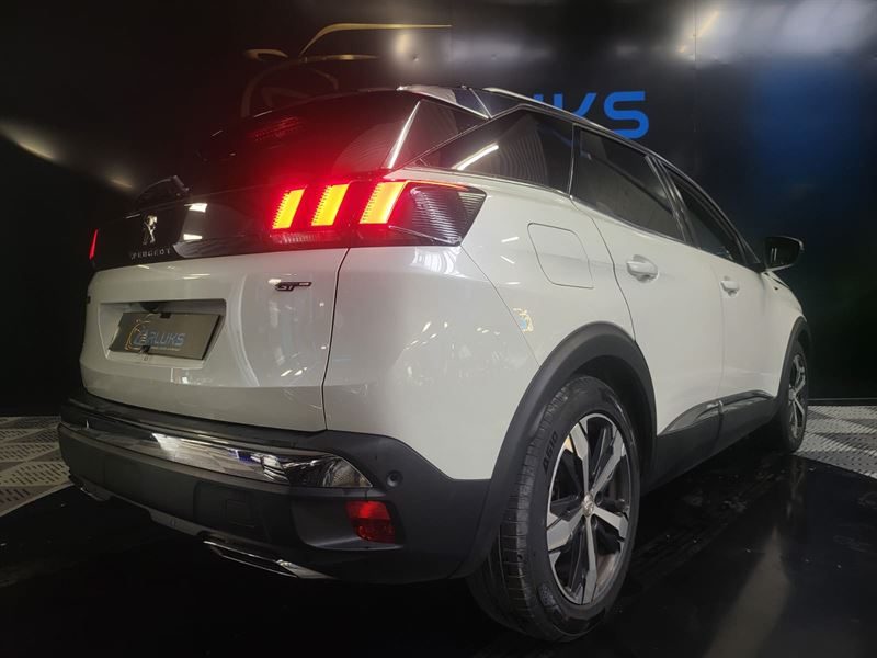 PEUGEOT 3008. Solutions d'assurance automobile complètes en partenariat avec Auto Dakar
