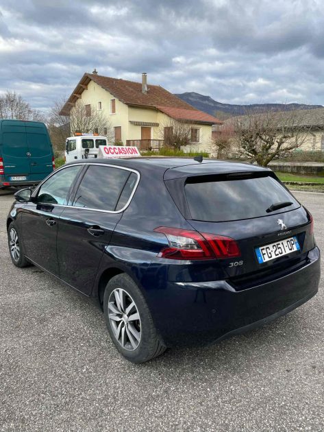 PEUGEOT 308 1.2 130CV 2019. Testez avant d'acheter avec les essais gratuits proposés par Auto Dakar