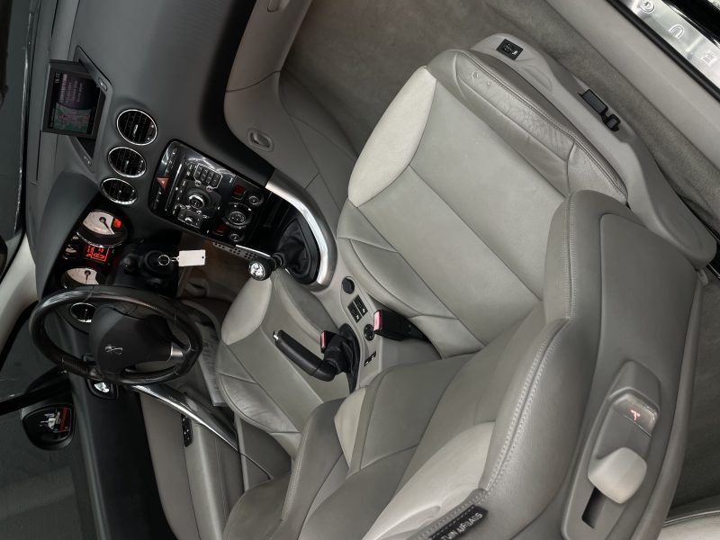 PEUGEOT 308 CC 2011. Vivez l'expérience Auto Dakar : showroom moderne et accueil personnalisé