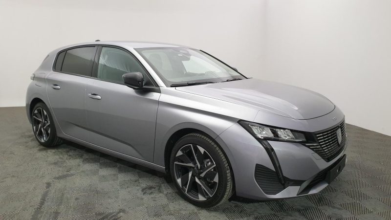 PEUGEOT 308 III 2023. Auto Dakar propose des véhicules adaptés aux conditions routières africaines
