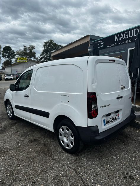 PEUGEOT PARTNER 2015. Particuliers ou entreprises, Auto Dakar répond à tous vos besoins en mobilité
