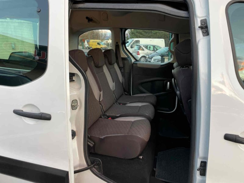 PEUGEOT PARTNER TEPEE 2013. Auto Dakar : Expertise technique et diagnostic complet pour tous types de véhicules