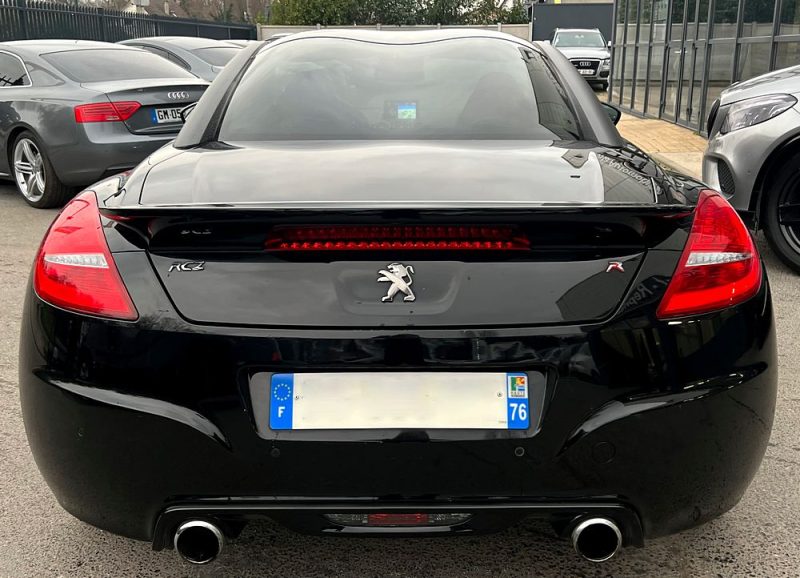 PEUGEOT RCZ 2014. Auto Dakar propose des contrats de location flexibles adaptés à chaque budget