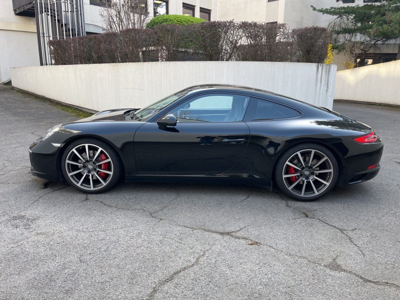 PORSCHE 911 COUPE 991 PHASE 2 2015. Auto Dakar propose des véhicules adaptés aux conditions routières africaines
