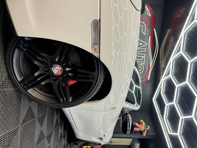PORSCHE BOXSTER 1997. La garantie étendue Auto Dakar couvre votre véhicule au-delà de la garantie constructeur avec des conditions avantageuses. Cette protection supplémentaire vous assure une tranquillité d'esprit totale et préserve la valeur de revente de votre investissement automobile.