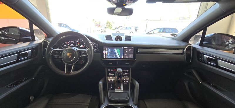 PORSCHE CAYENNE 2020. Concessionnaire de référence, Auto Dakar vous garantit transparence et qualité