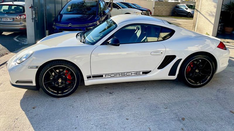 PORSCHE CAYMAN 987 2011. Le service de conseil Auto Dakar Expertise accompagne les investisseurs dans leurs projets d'acquisition de véhicules commerciaux ou industriels. Notre analyse financière approfondie évalue la rentabilité de vos investissements automobiles et optimise votre retour sur investissement.