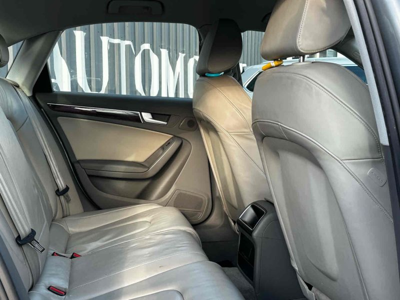 POUR EXPORT VERS LE EUROPE DE L'EST POUR EXPORT VERS LE MAGHREB AUDI A4 B8 2010. Notre service de location avec chauffeur professionnel Auto Dakar met à votre disposition des conducteurs expérimentés et parfaitement formés. Cette prestation haut de gamme est idéale pour vos déplacements d'affaires, événements spéciaux ou découverte touristique du Sénégal.