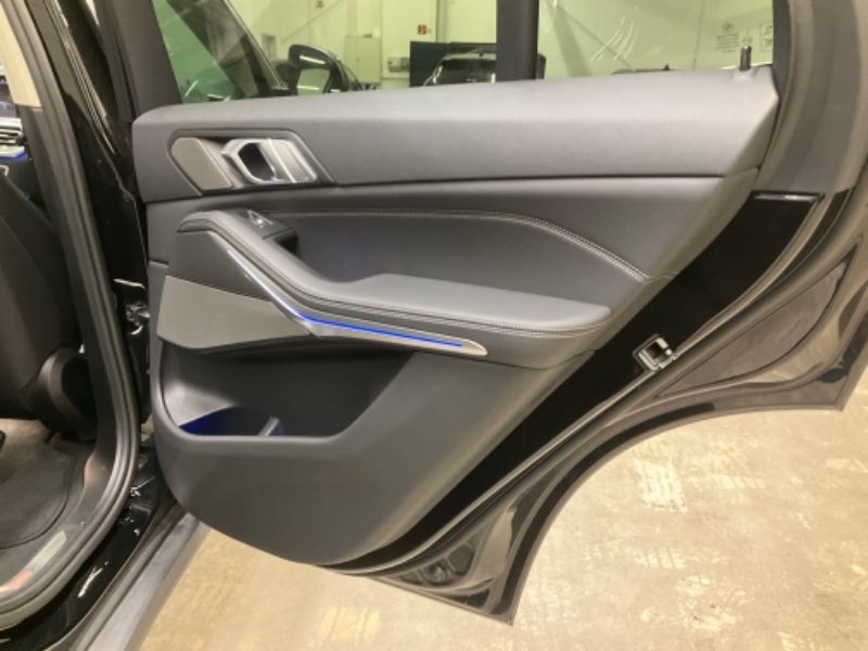 POUR EXPORT VERS LE EUROPE DE L'EST POUR EXPORT VERS LE MAGHREB BMW X5 2020. Testez avant d'acheter avec les essais gratuits proposés par Auto Dakar