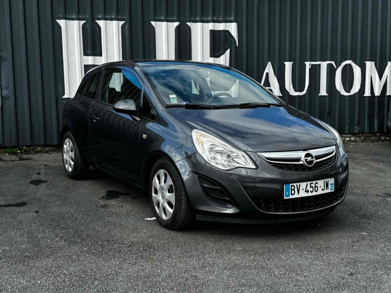 POUR EXPORT VERS LE EUROPE DE L'EST POUR EXPORT VERS LE MAGHREB OPEL CORSA D 2011. Vivez l'expérience Auto Dakar : showroom moderne et accueil personnalisé