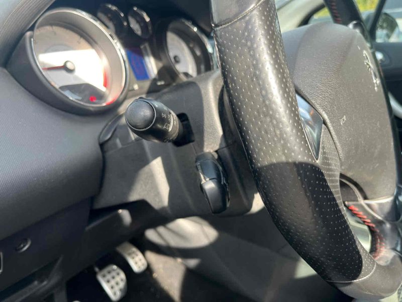 POUR EXPORT VERS LE EUROPE DE L'EST POUR EXPORT VERS LE MAGHREB PEUGEOT 308 2013. Auto Dakar, partenaire privilégié des professionnels pour leurs flottes automobiles