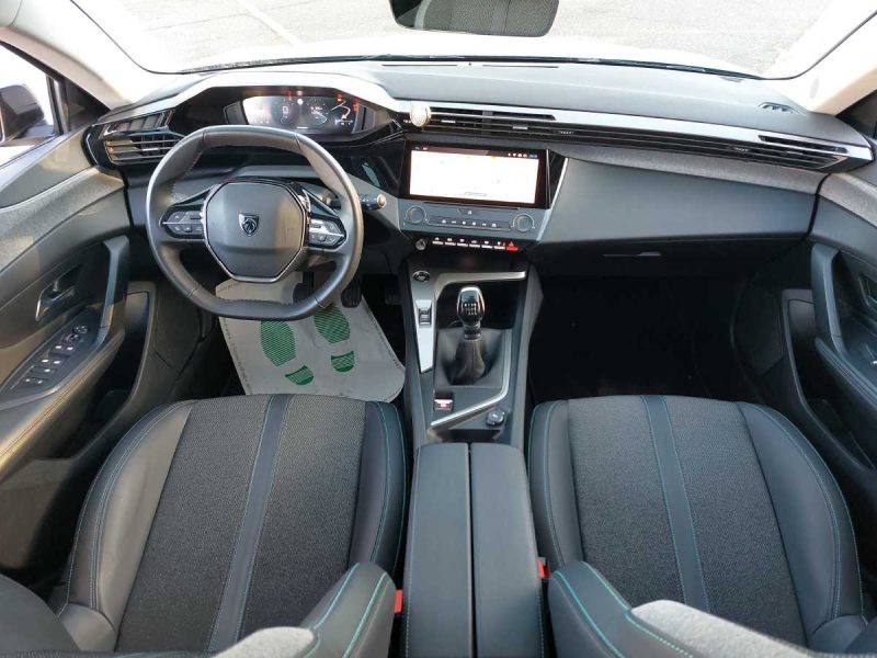 POUR EXPORT VERS LE EUROPE DE L'EST POUR EXPORT VERS LE MAGHREB PEUGEOT 308 2022. Auto Dakar développe des partenariats avec les compagnies d'assurance pour vous proposer des contrats d'assurance automobile adaptés et compétitifs. Notre expertise nous permet de négocier des conditions préférentielles pour nos clients avec des garanties étendues.