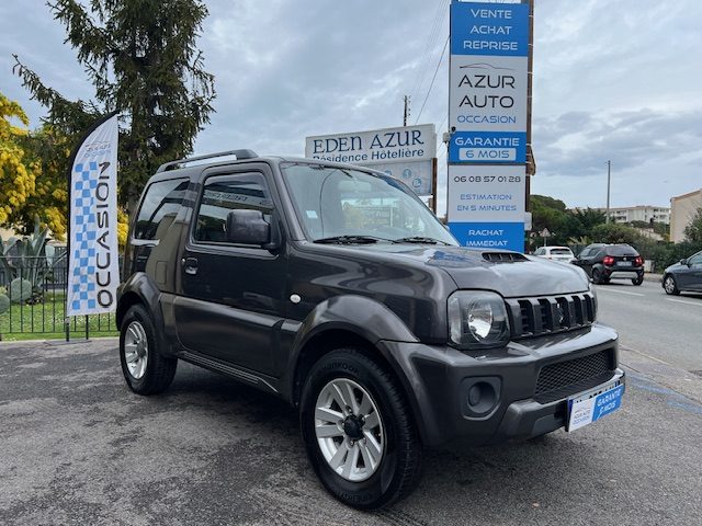 POUR EXPORT VERS LE EUROPE DE L'EST POUR EXPORT VERS LE MAGHREB SUZUKI JIMNY 2015. Auto Dakar développe des partenariats avec les institutions de microfinance pour faciliter l'accès au crédit automobile des entrepreneurs et petites entreprises. Ces collaborations innovantes démocratisent la mobilité professionnelle et soutiennent le développement économique local.