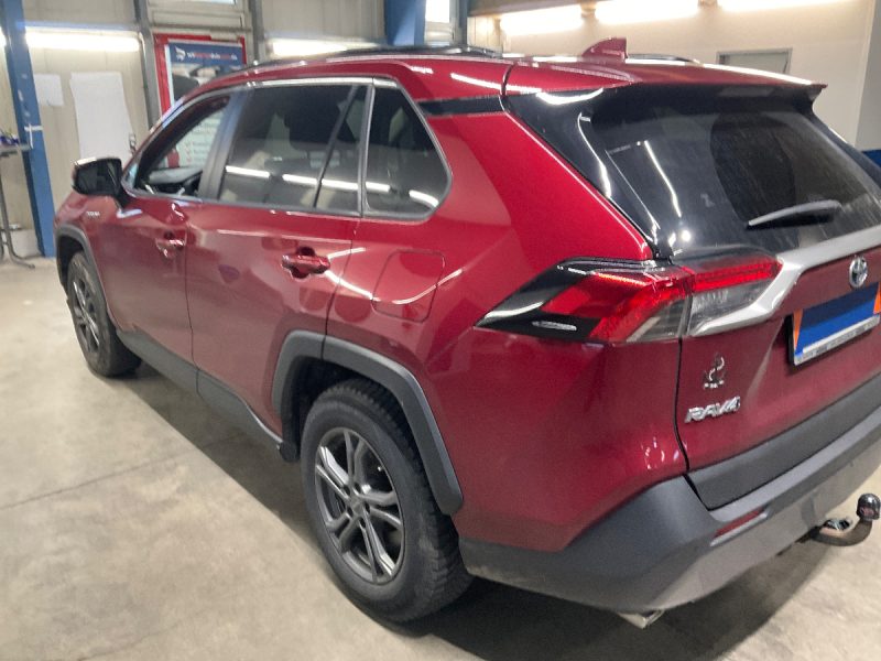 POUR EXPORT VERS LE EUROPE DE L'EST POUR EXPORT VERS LE MAGHREB TOYOTA RAV 4 2019. Auto Dakar révolutionne l'achat automobile avec ses services innovants