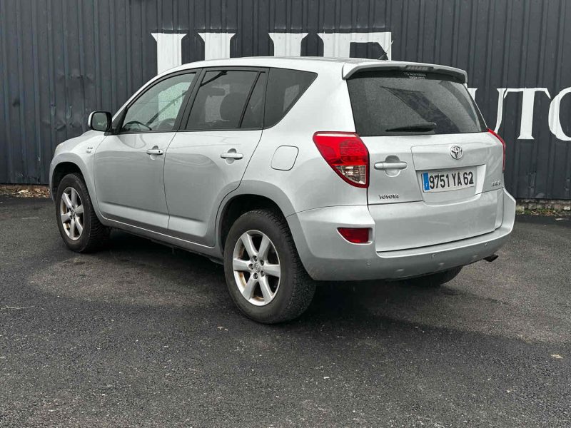 POUR EXPORT VERS LE EUROPE DE L'EST POUR EXPORT VERS LE MAGHREB TOYOTA RAV 4 III 2008. Notre département corporate d'Auto Dakar développe des solutions de gestion de flotte automobile pour les entreprises et administrations. Nous proposons des contrats de location longue durée incluant maintenance, assurance et gestion administrative complète pour optimiser vos coûts de mobilité.