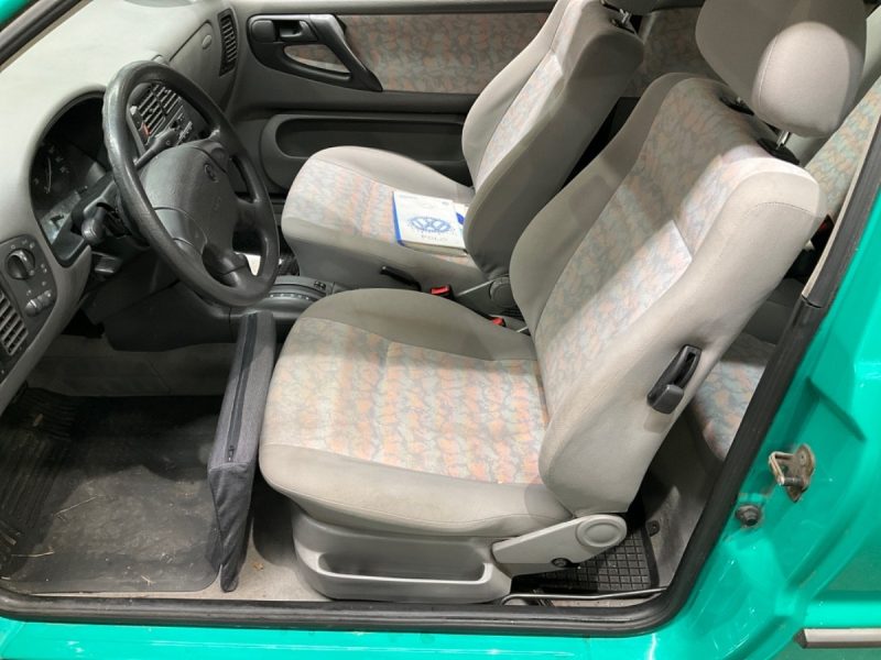 POUR EXPORT VERS LE EUROPE DE L'EST POUR EXPORT VERS LE MAGHREB VOLKSWAGEN POLO 1998. Auto Dakar propose des solutions de mobilité intégrée combinant location de véhicules, assurance, carburant et maintenance dans des forfaits tout-inclus. Cette approche globale simplifie la gestion de votre mobilité tout en optimisant vos coûts de transport professionnel ou personnel.