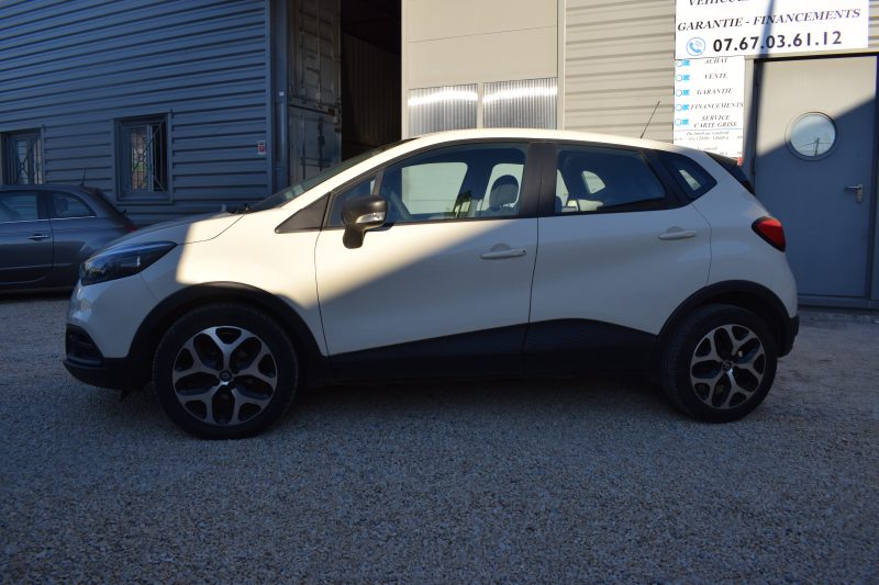 RENAULT CAPTUR 0.9 TCE 90 MOTEUR À CHAINE 2015. Solutions de financement flexibles chez Auto Dakar pour concrétiser vos projets