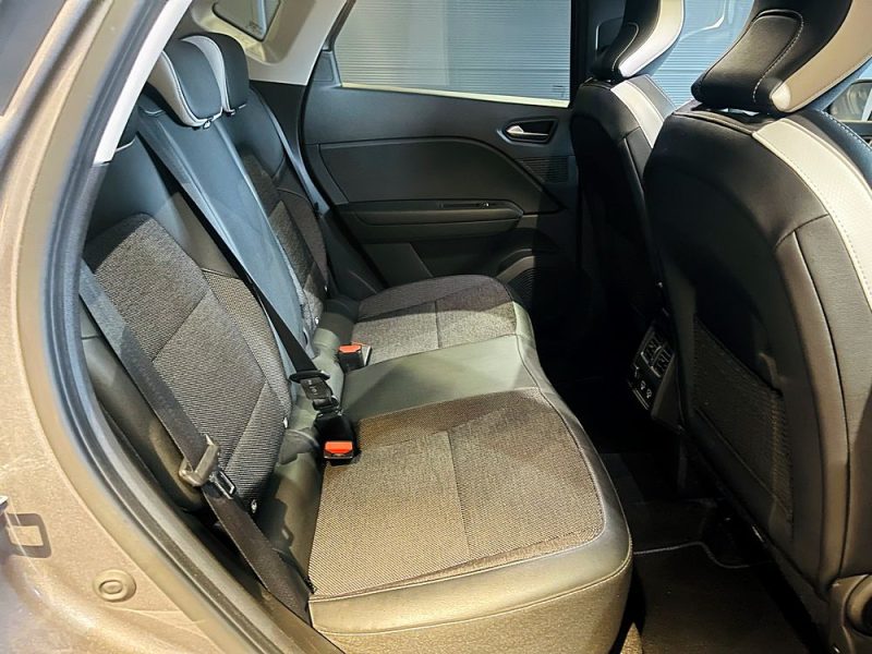 RENAULT CAPTUR II 2021. Auto Dakar : Livraison rapide et formalités simplifiées pour votre confort