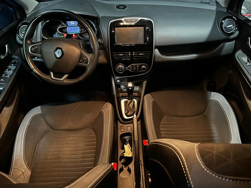 RENAULT CLIO 2015. Auto Dakar organise des journées portes ouvertes pour découvrir les nouveautés