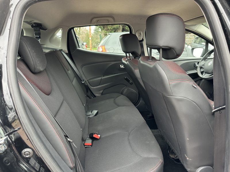 RENAULT CLIO 4 2013. Auto Dakar : Votre partenaire automobile de confiance au cœur de la capitale sénégalaise