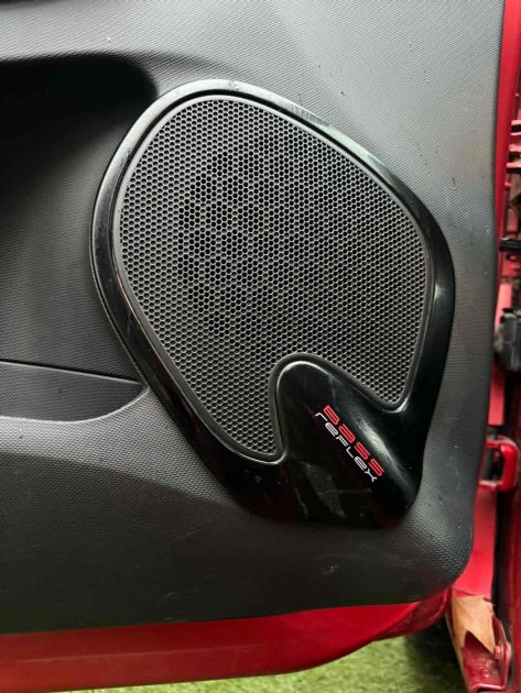 RENAULT CLIO IV 2015. Auto Dakar propose un service de reprise de votre ancien véhicule à sa juste valeur marchande avec expertise gratuite et transparente. Cette évaluation professionnelle facilite le financement de votre nouveau véhicule en optimisant votre apport personnel.