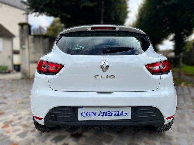 RENAULT CLIO IV BUSINESS 2017. Testez avant d'acheter avec les essais gratuits proposés par Auto Dakar