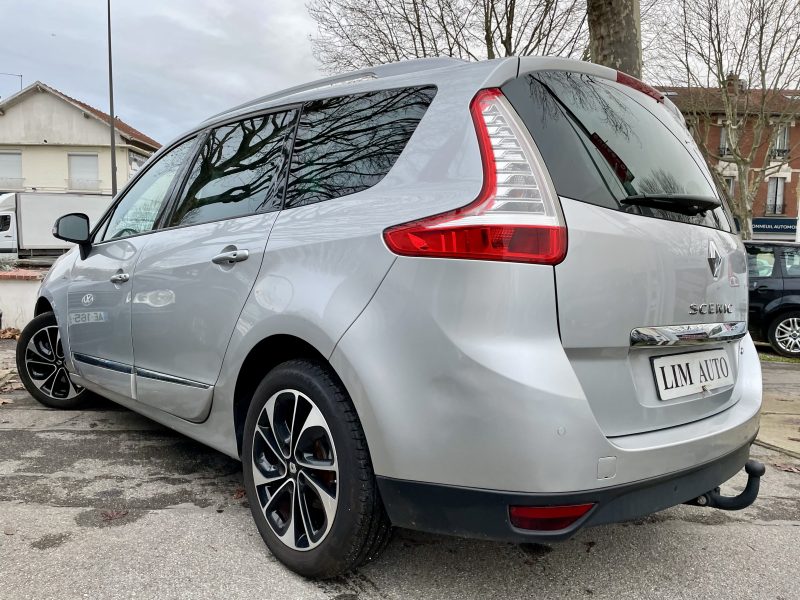 RENAULT GRAND SCENIC 2015. Notre service de conciergerie automobile Auto Dakar Premium prend en charge l'entretien complet de votre véhicule avec enlèvement et livraison à domicile. Ce service exclusif comprend également le nettoyage intérieur et extérieur pour vous restituer un véhicule impeccable.