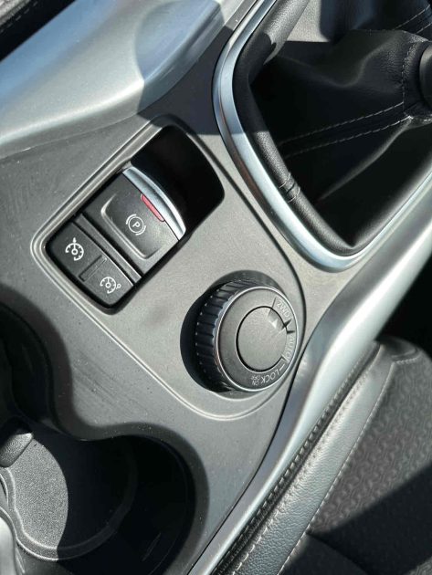 RENAULT KADJAR 2017. Programmes de fidélité avantageux pour les clients réguliers d'Auto Dakar