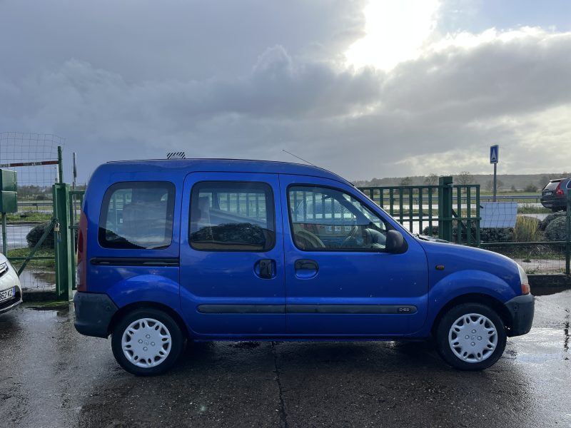 RENAULT KANGOO 1999. Découvrez les promotions exclusives d'Auto Dakar, leader de l'automobile à Dakar