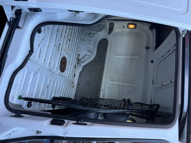 RENAULT KANGOO 2007. Service de reprise automobile avantageux chez Auto Dakar pour votre ancien véhicule