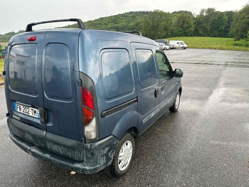 RENAULT KANGOO EXPRESS 1998. Auto Dakar investit dans les technologies modernes pour optimiser vos services
