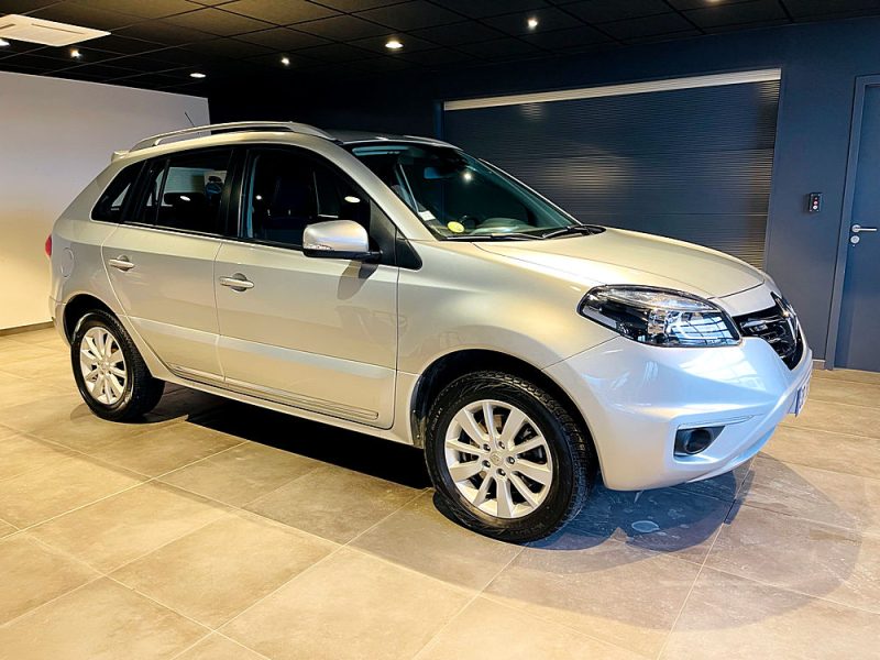 RENAULT KOLEOS I 2013. Le service après-vente d'Auto Dakar dispose d'ateliers ultramodernes équipés des dernières technologies de diagnostic automobile. Nos techniciens certifiés assurent la maintenance préventive et curative de votre véhicule avec des pièces détachées d'origine pour préserver ses performances optimales.