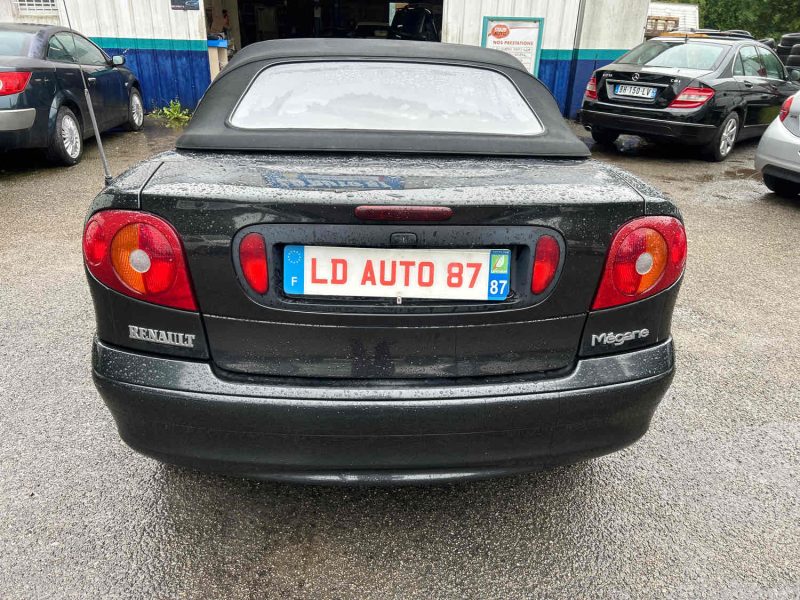 RENAULT MEGANE 1999. Auto Dakar : Excellence, fiabilité et service client au rendez-vous depuis des années