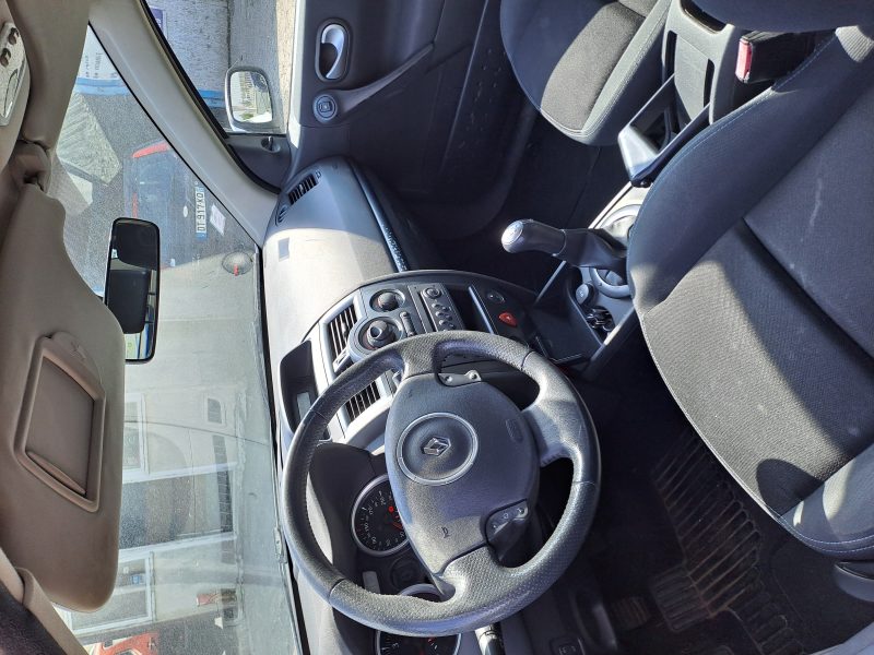 RENAULT MEGANE 2008. Testez avant d'acheter avec les essais gratuits proposés par Auto Dakar