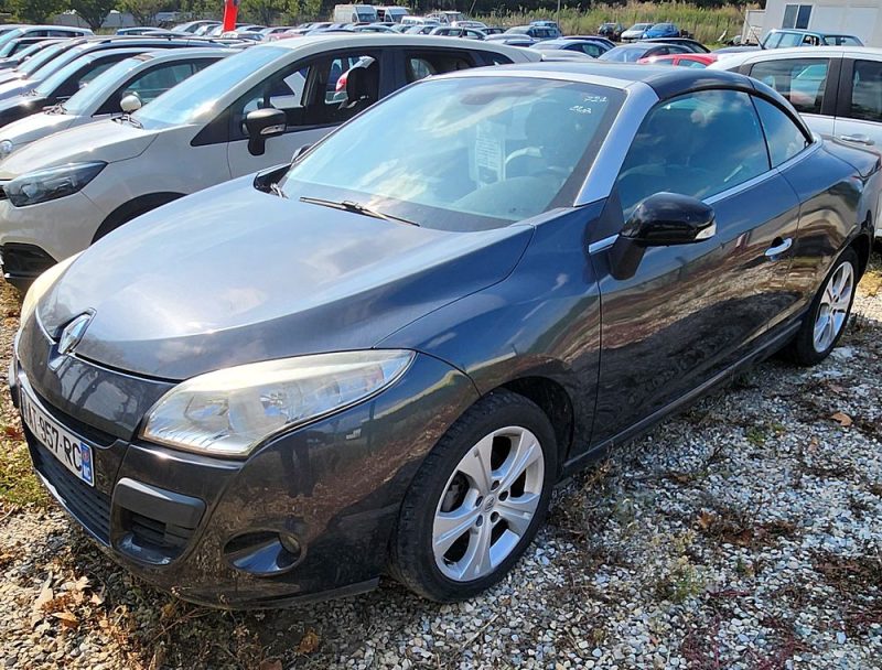 RENAULT MEGANE 2010. Auto Dakar vous accompagne dans tous vos projets de mobilité avec des solutions sur mesure