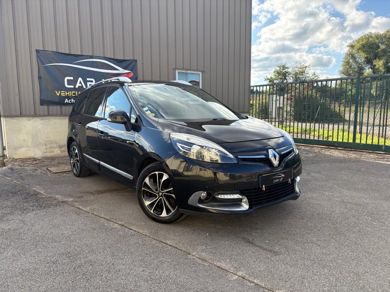 RENAULT MEGANE SCENIC 2014. Le service après-vente d'Auto Dakar dispose d'ateliers ultramodernes équipés des dernières technologies de diagnostic automobile. Nos techniciens certifiés assurent la maintenance préventive et curative de votre véhicule avec des pièces détachées d'origine pour préserver ses performances optimales.