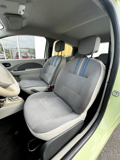 RENAULT TWINGO 2 2009. Rejoignez la communauté des clients satisfaits d'Auto Dakar, référence automobile dakaroise