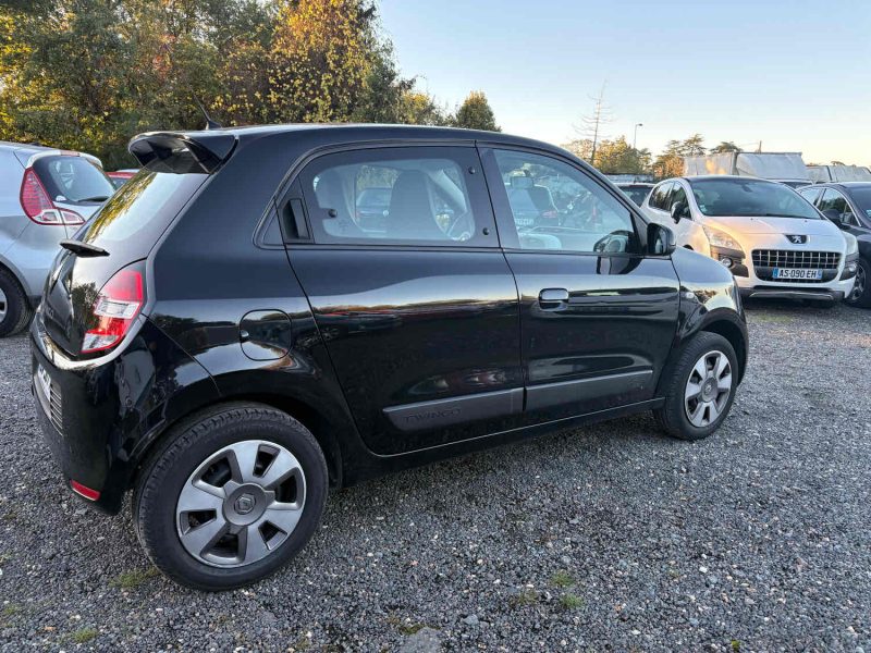 RENAULT TWINGO 2015. Solutions d'assurance automobile complètes en partenariat avec Auto Dakar