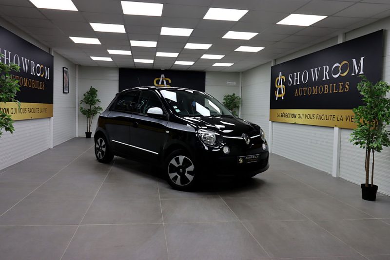 RENAULT TWINGO III 2016. Auto Dakar développe des partenariats avec les compagnies d'assurance pour vous proposer des contrats d'assurance automobile adaptés et compétitifs. Notre expertise nous permet de négocier des conditions préférentielles pour nos clients avec des garanties étendues.
