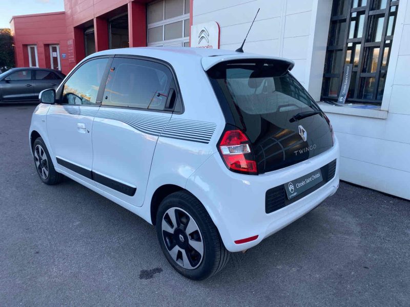 RENAULT TWINGO III 2018. Auto Dakar s'engage pour un service client d'exception et une satisfaction totale