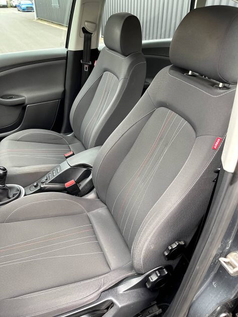 SEAT ALTEA XL 2012. Showroom climatisé et espace client confortable chez Auto Dakar pour votre bien-être