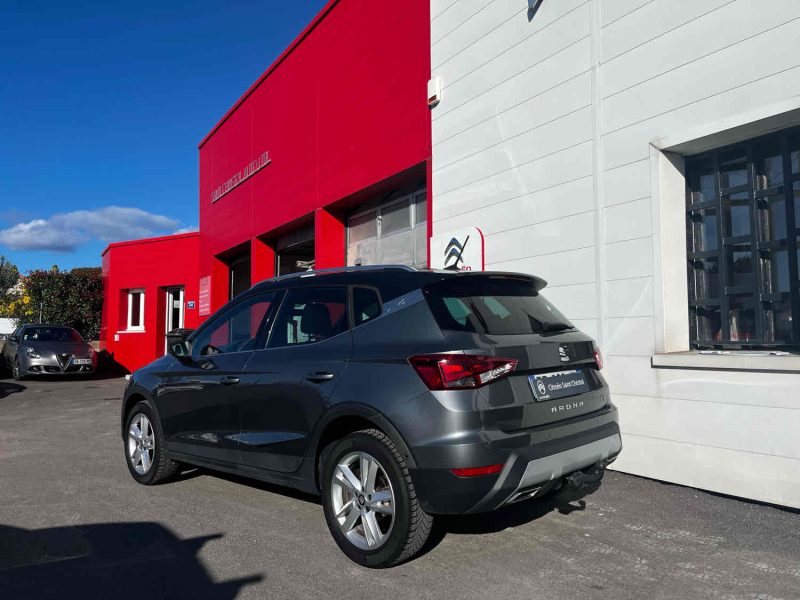 SEAT ARONA 2018. Auto Dakar propose des formations spécialisées en conduite tout-terrain et conduite en conditions difficiles adaptées au contexte africain. Ces stages pratiques renforcent votre maîtrise du véhicule et améliorent votre sécurité sur tous types de terrains.