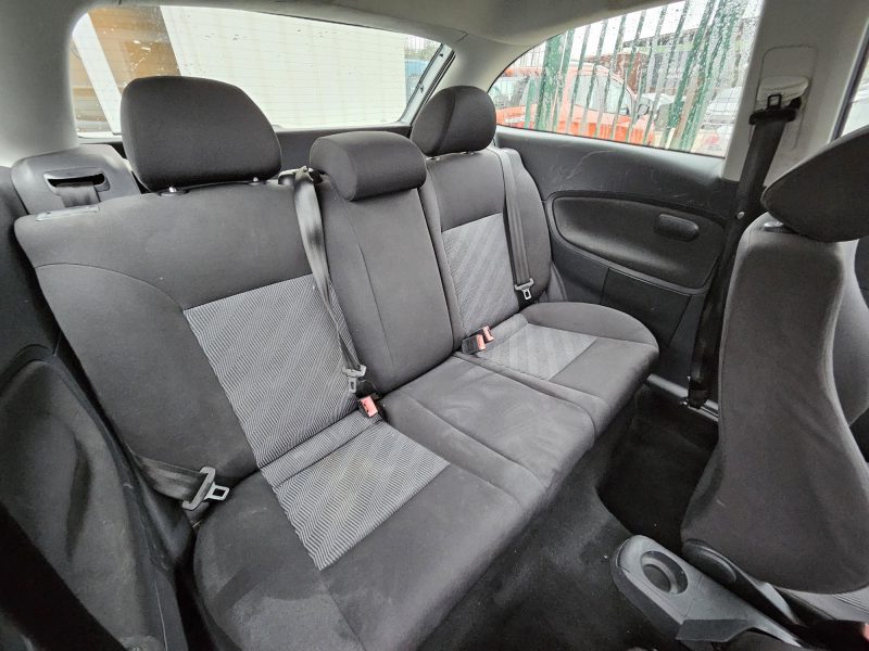 SEAT IBIZA III 2005. Pièces détachées d'origine et accessoires automobiles disponibles chez Auto Dakar