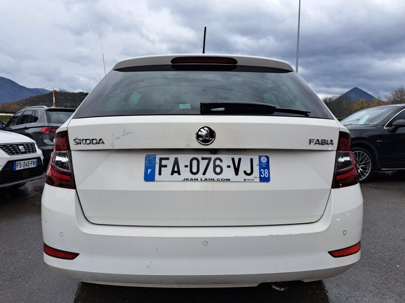 SKODA FABIA III BREAK 2018. Auto Dakar : Innovation, modernité et tradition du service automobile sénégalais