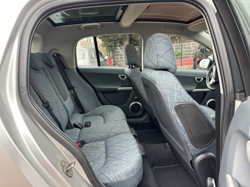SMART FORFOUR 2004. Voitures neuves et d'occasion certifiées : Auto Dakar garantit la qualité