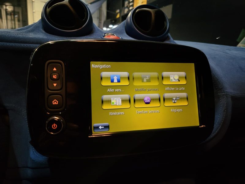 SMART FORTWO II 2016. Location courte ou longue durée ? Auto Dakar s'adapte à vos exigences spécifiques
