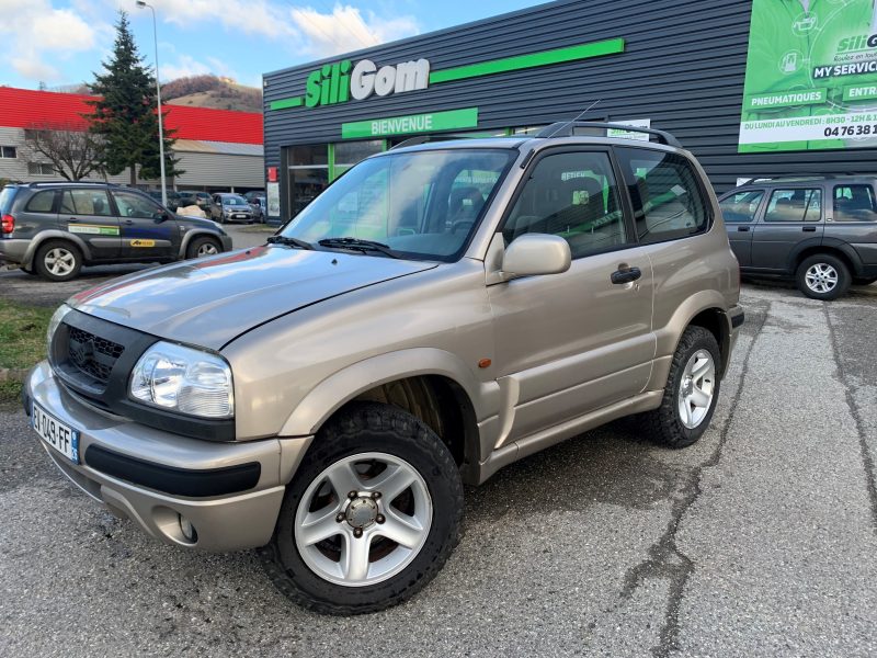 SUZUKI GRAND VITARA 2002. Auto Dakar : Des véhicules de qualité premium pour répondre à tous vos besoins
