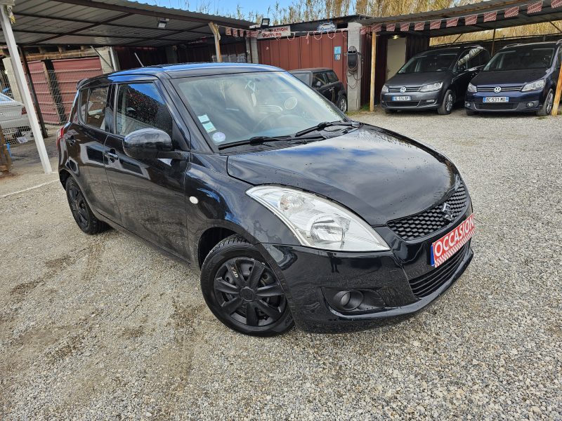 SUZUKI SWIFT IV 5 PORTES CLIM 2012. Auto Dakar organise des journées portes ouvertes pour découvrir les nouveautés